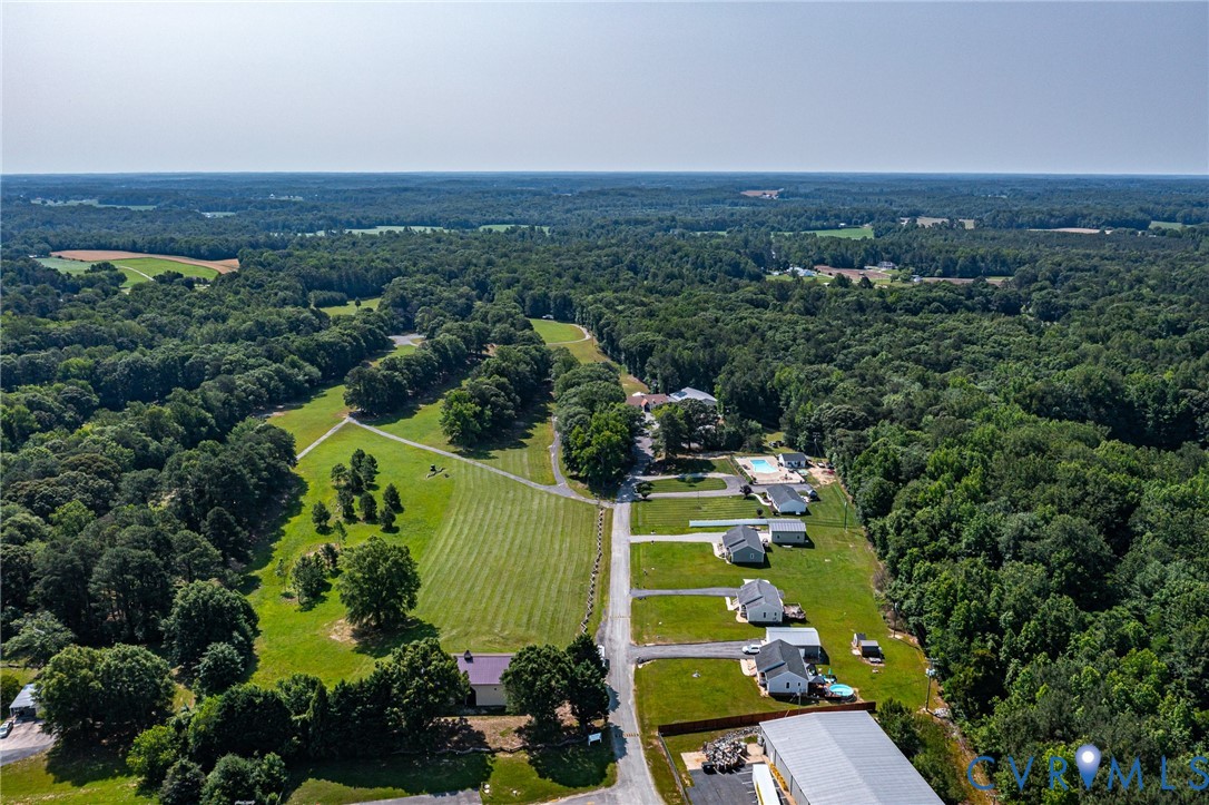 225 VILLIAGE GREEN