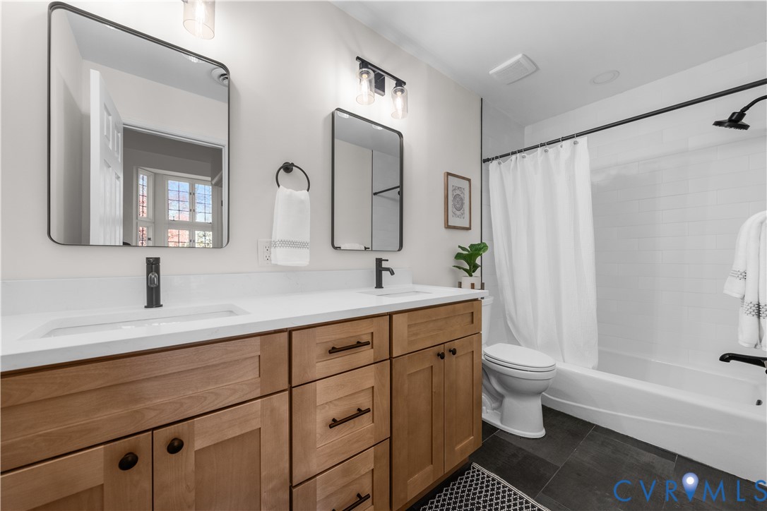 4601 Four Seasons Ter Unit#F