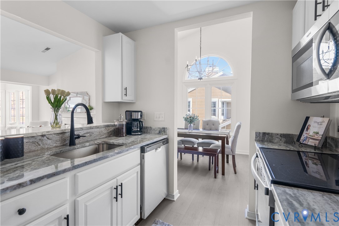 4601 Four Seasons Ter Unit#F