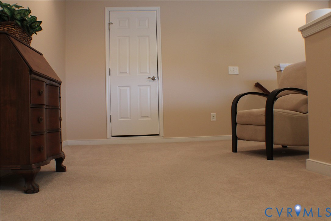 3505 Coles Point Way