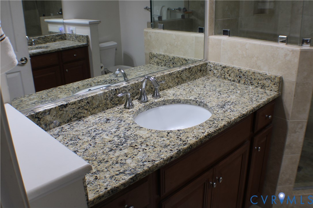 3505 Coles Point Way