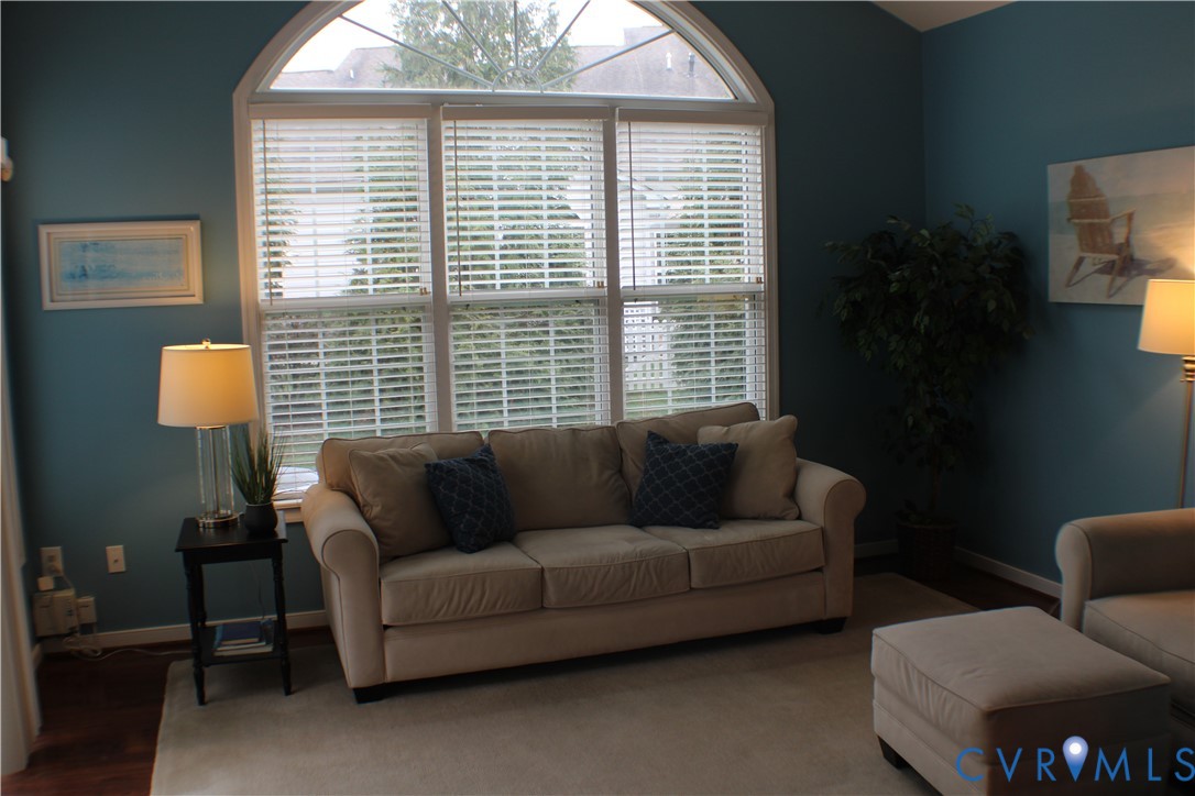 3505 Coles Point Way