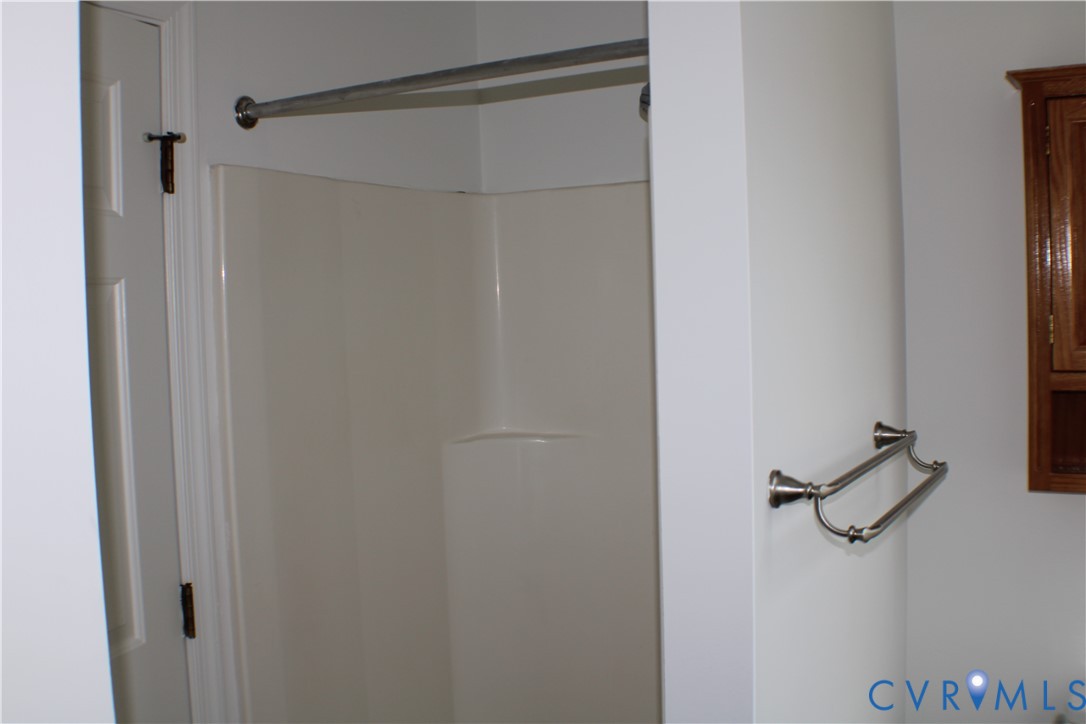 5121 Reids Pointe Rd