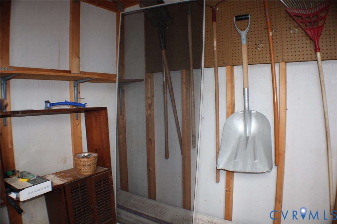 5121 Reids Pointe Rd