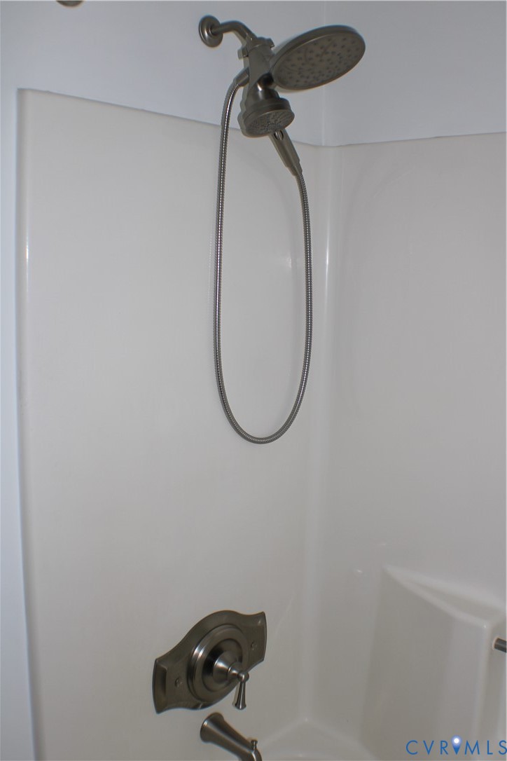 5121 Reids Pointe Rd