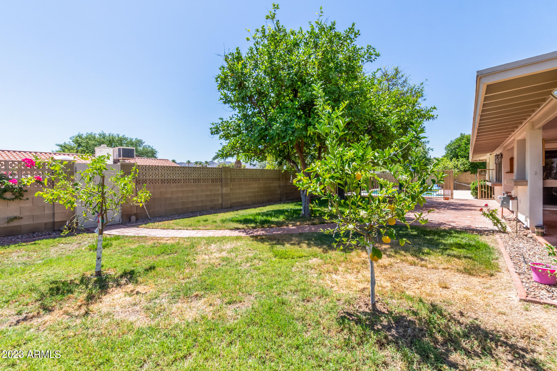 10041 N 25TH Street