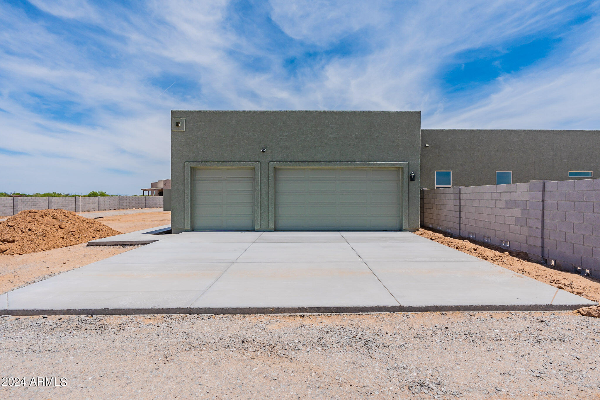 23016 W PEAKVIEW Road