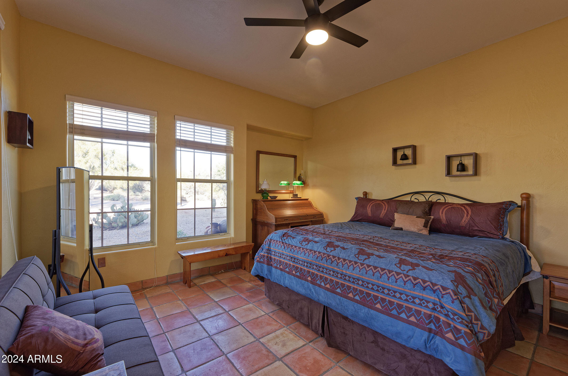 8315 E BRONCO Trail