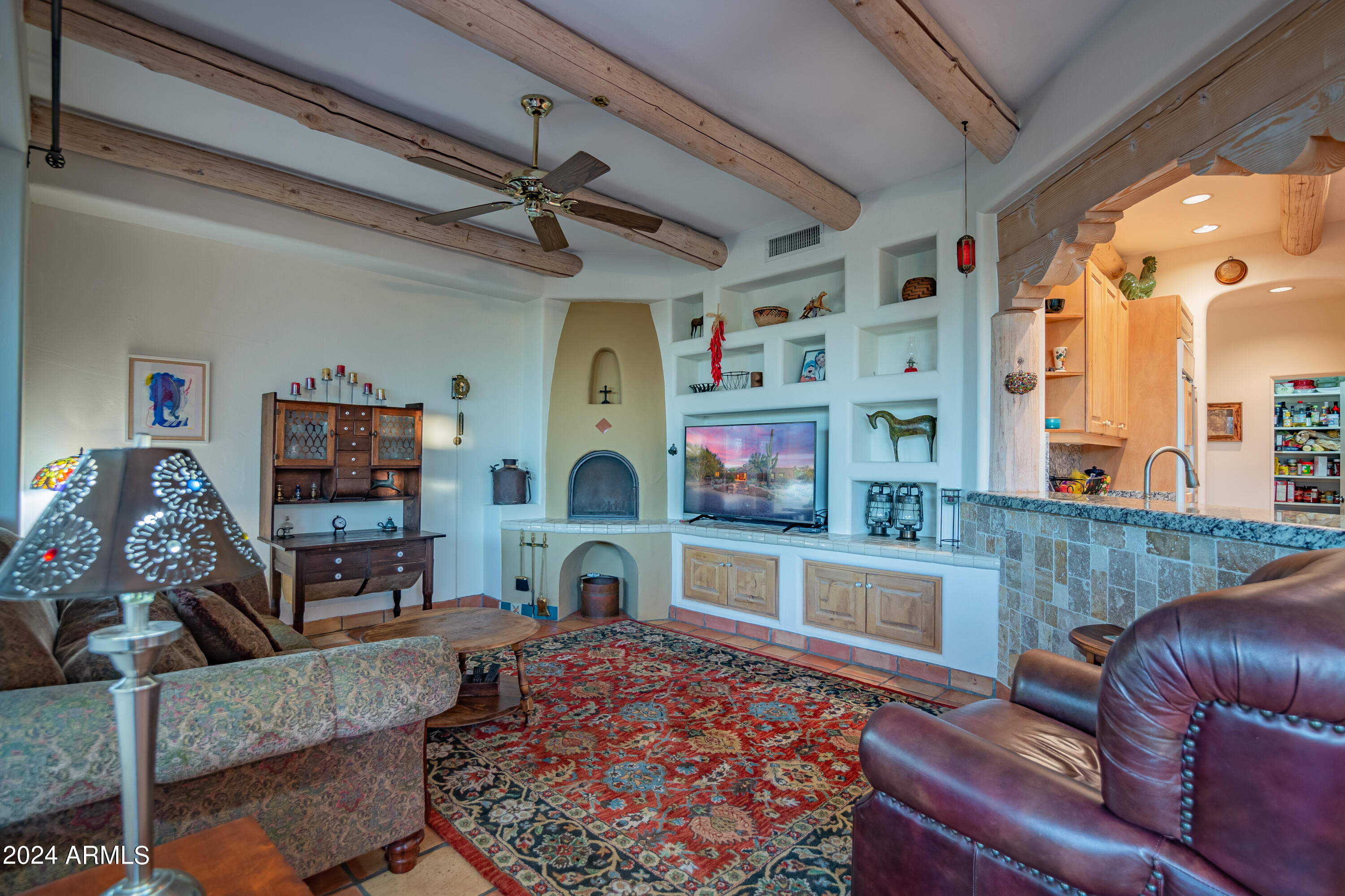 8315 E BRONCO Trail