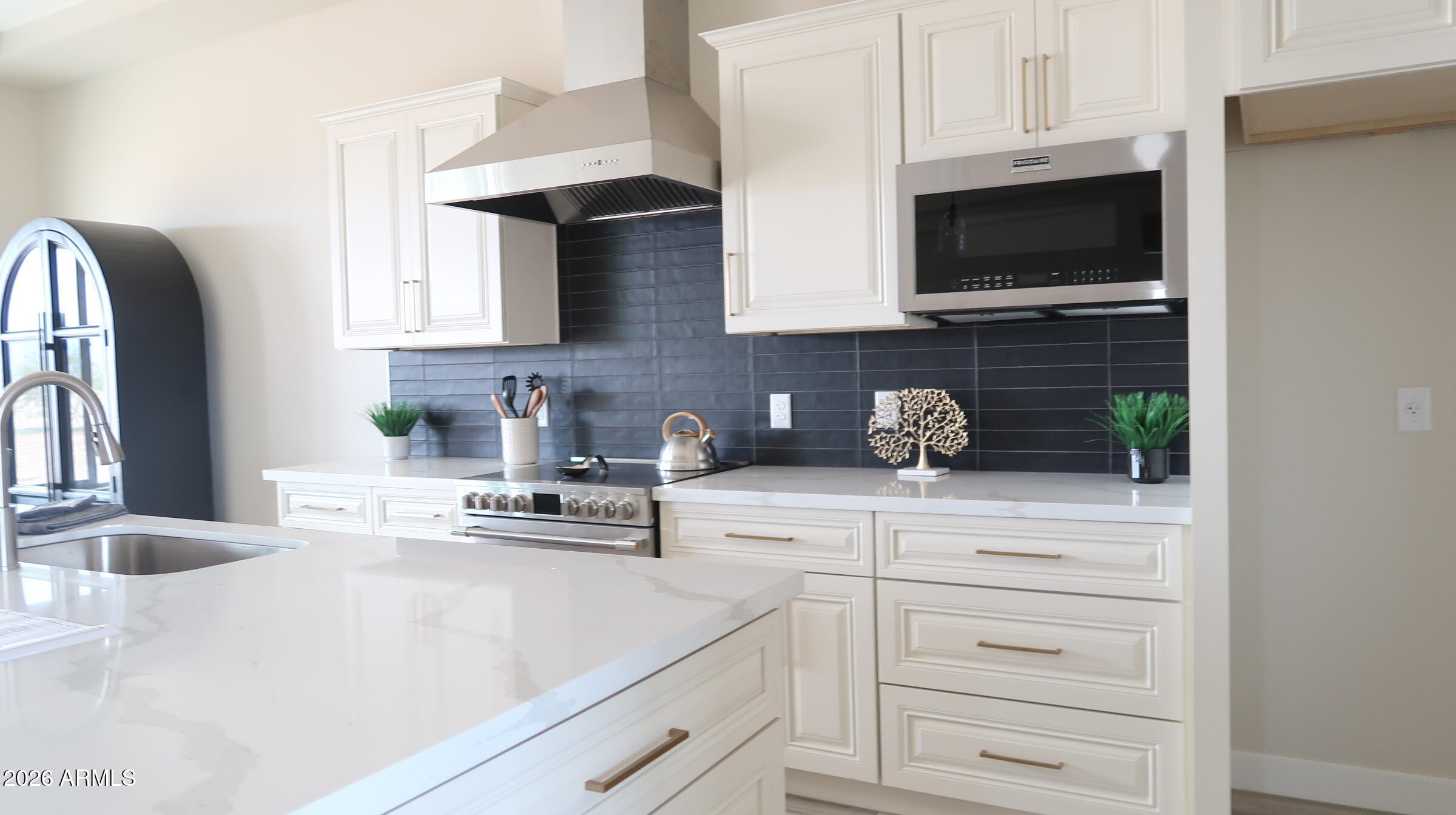 23131 W Skinner Road