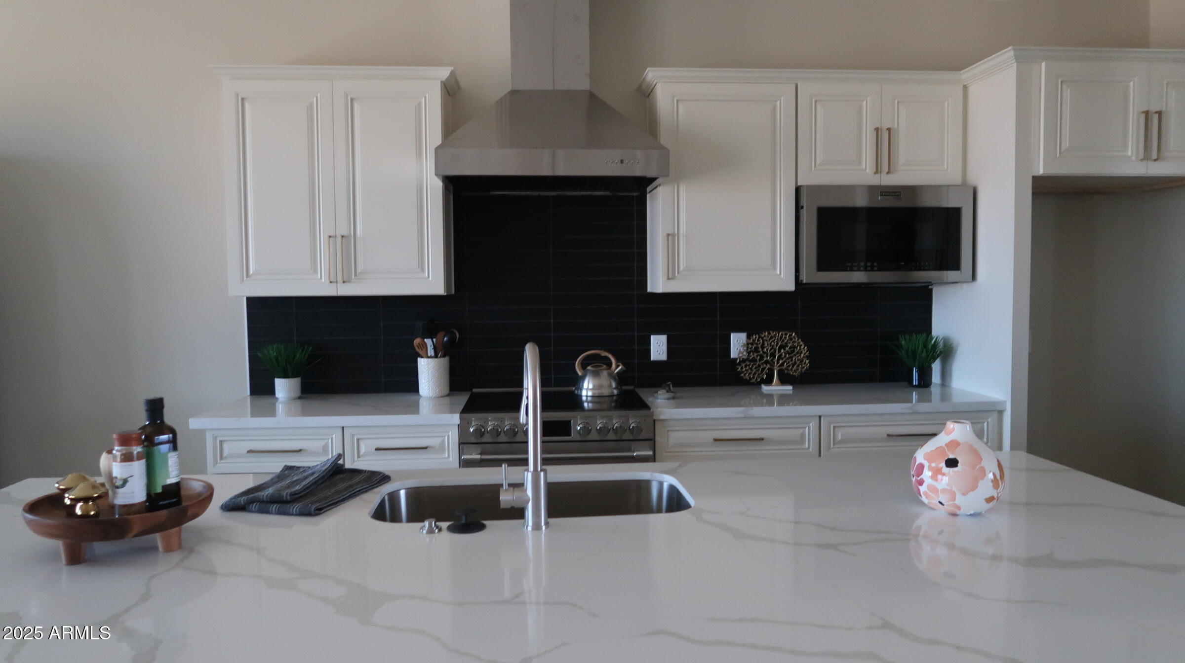 23131 W Skinner Road