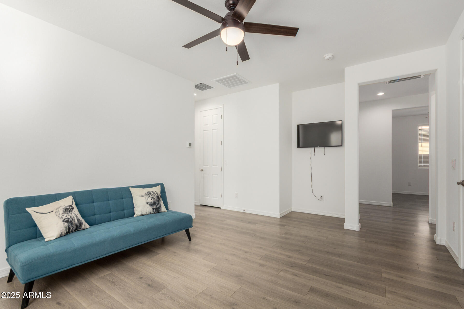 20264 W MONTECITO Avenue