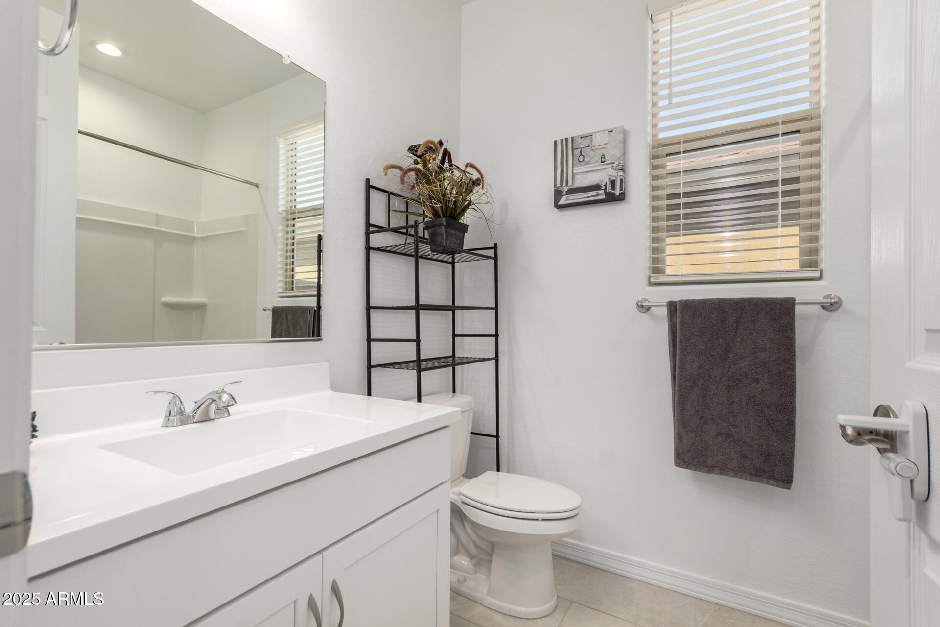 20264 W MONTECITO Avenue