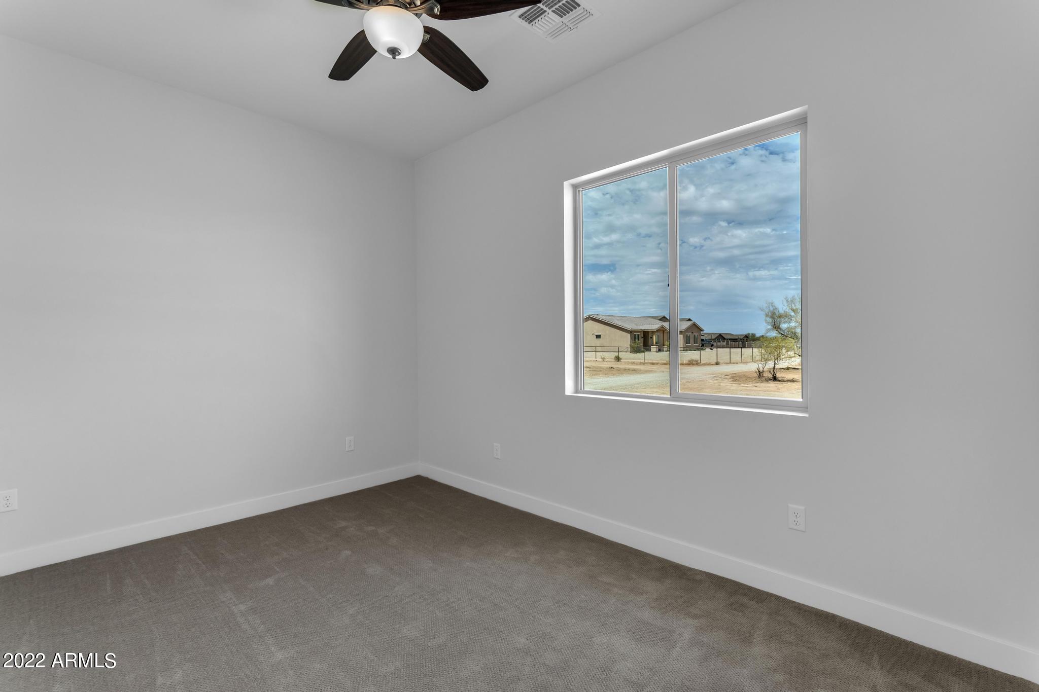 24463 N 194TH Avenue