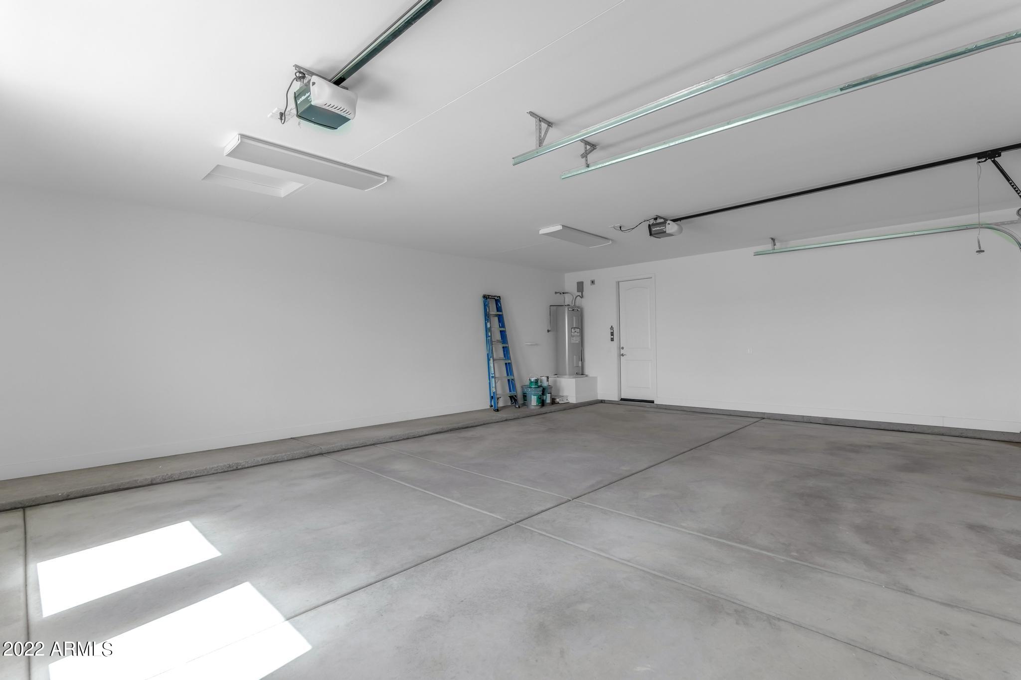 24463 N 194TH Avenue