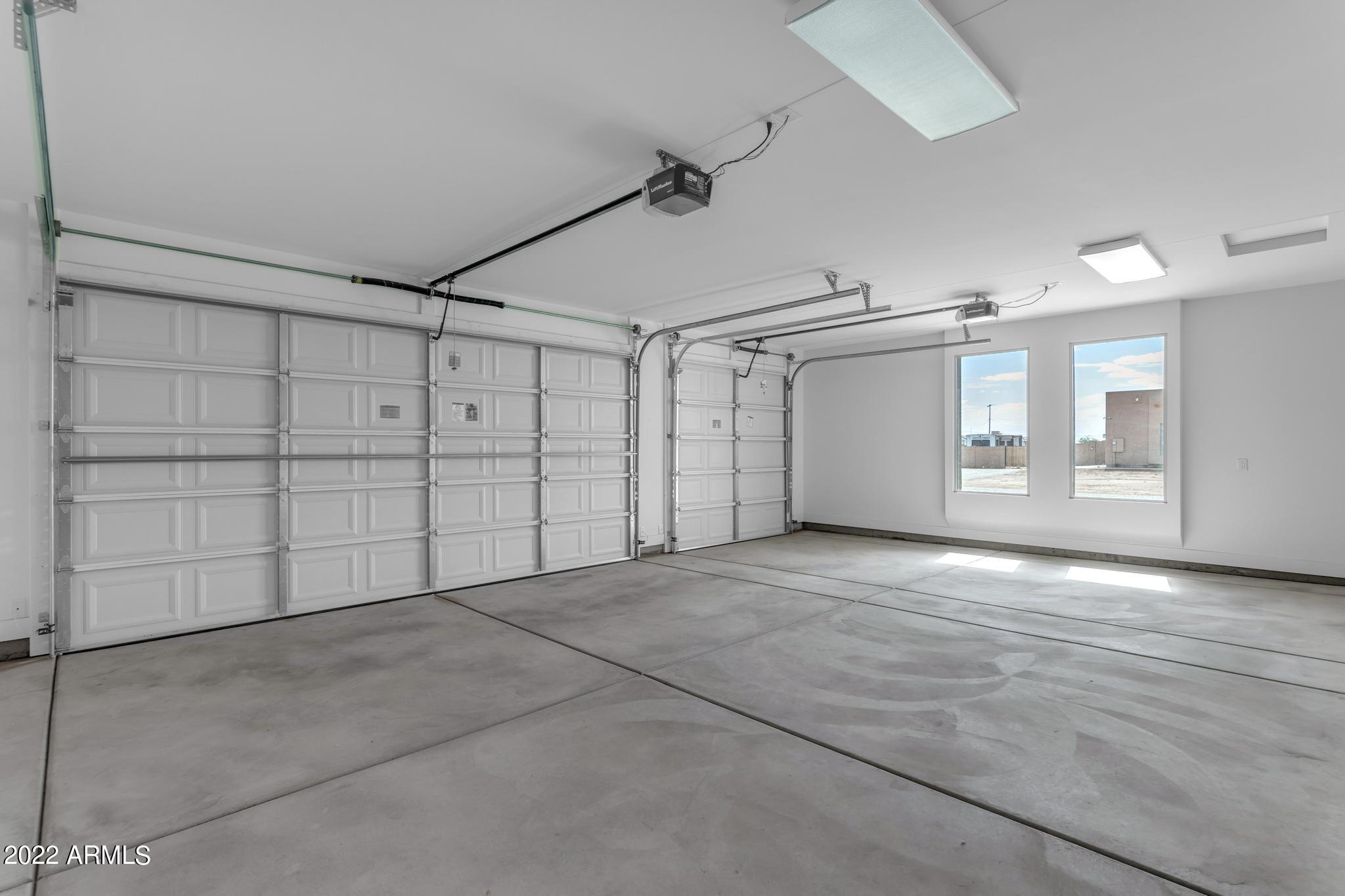 24463 N 194TH Avenue