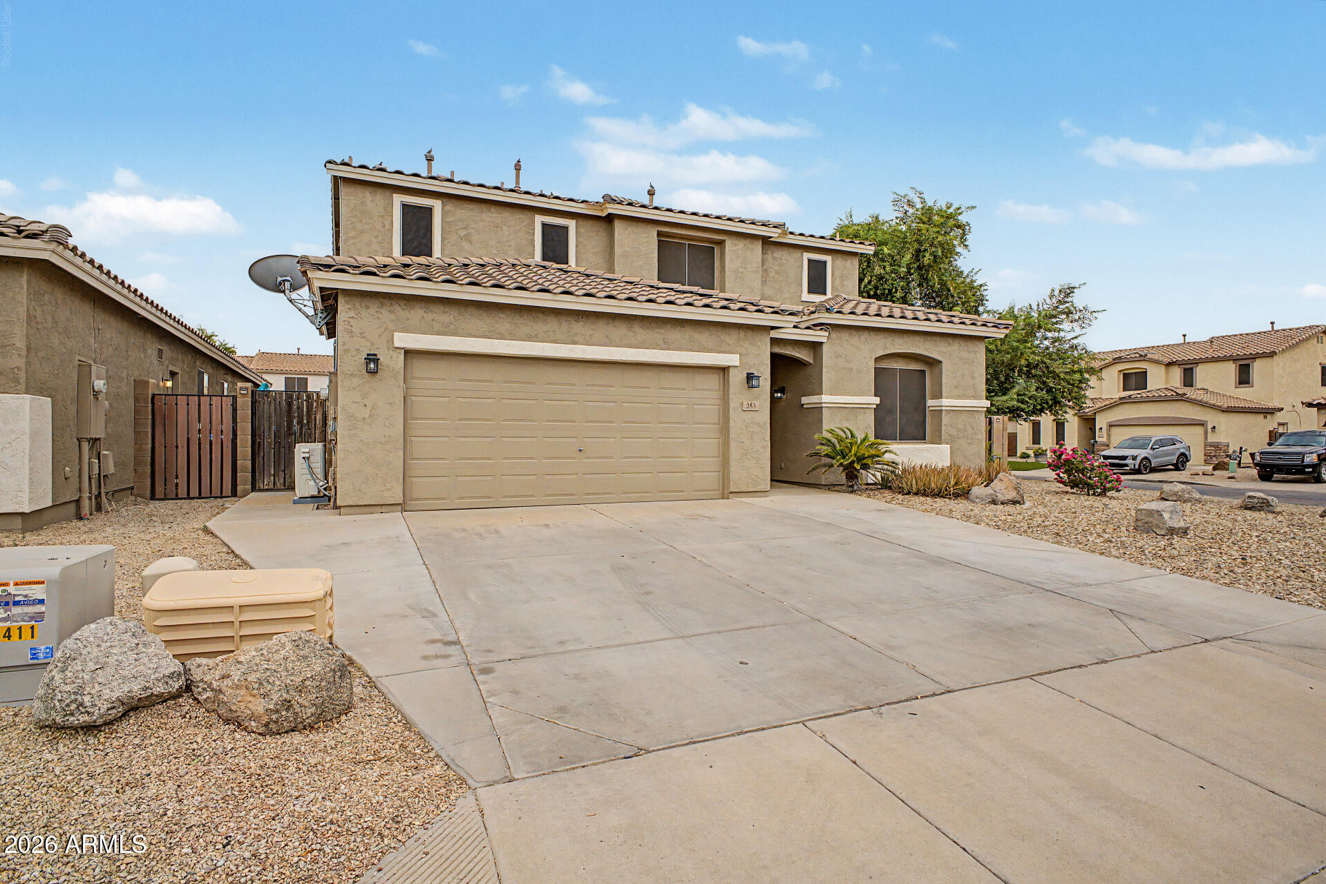 353 E CHELSEA Drive