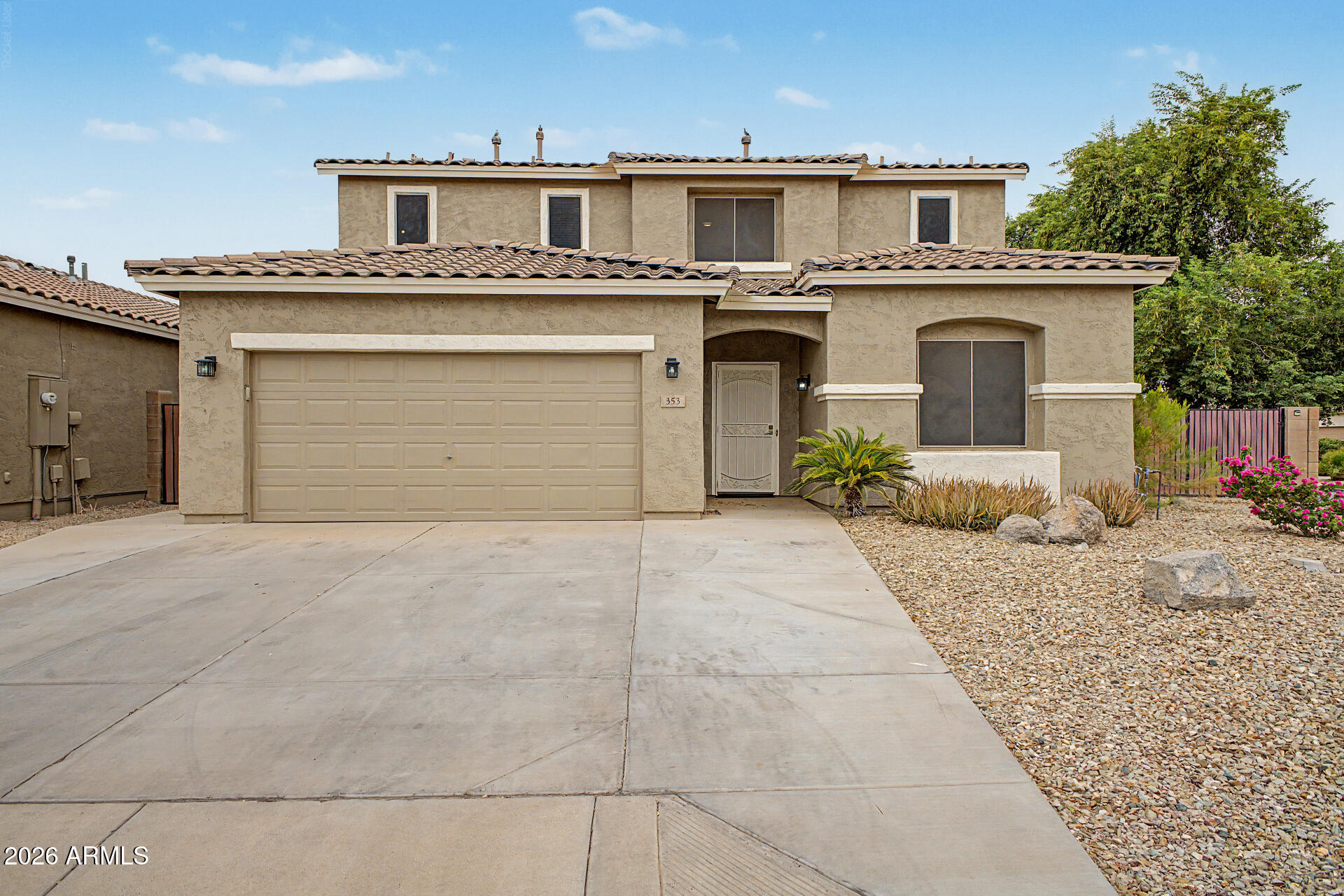 353 E CHELSEA Drive