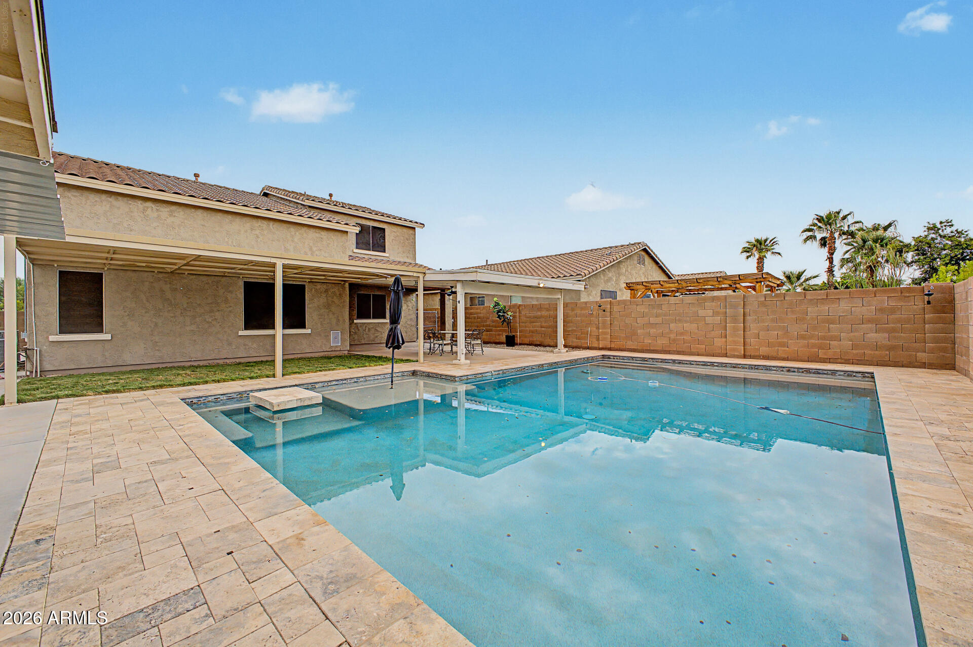 353 E CHELSEA Drive