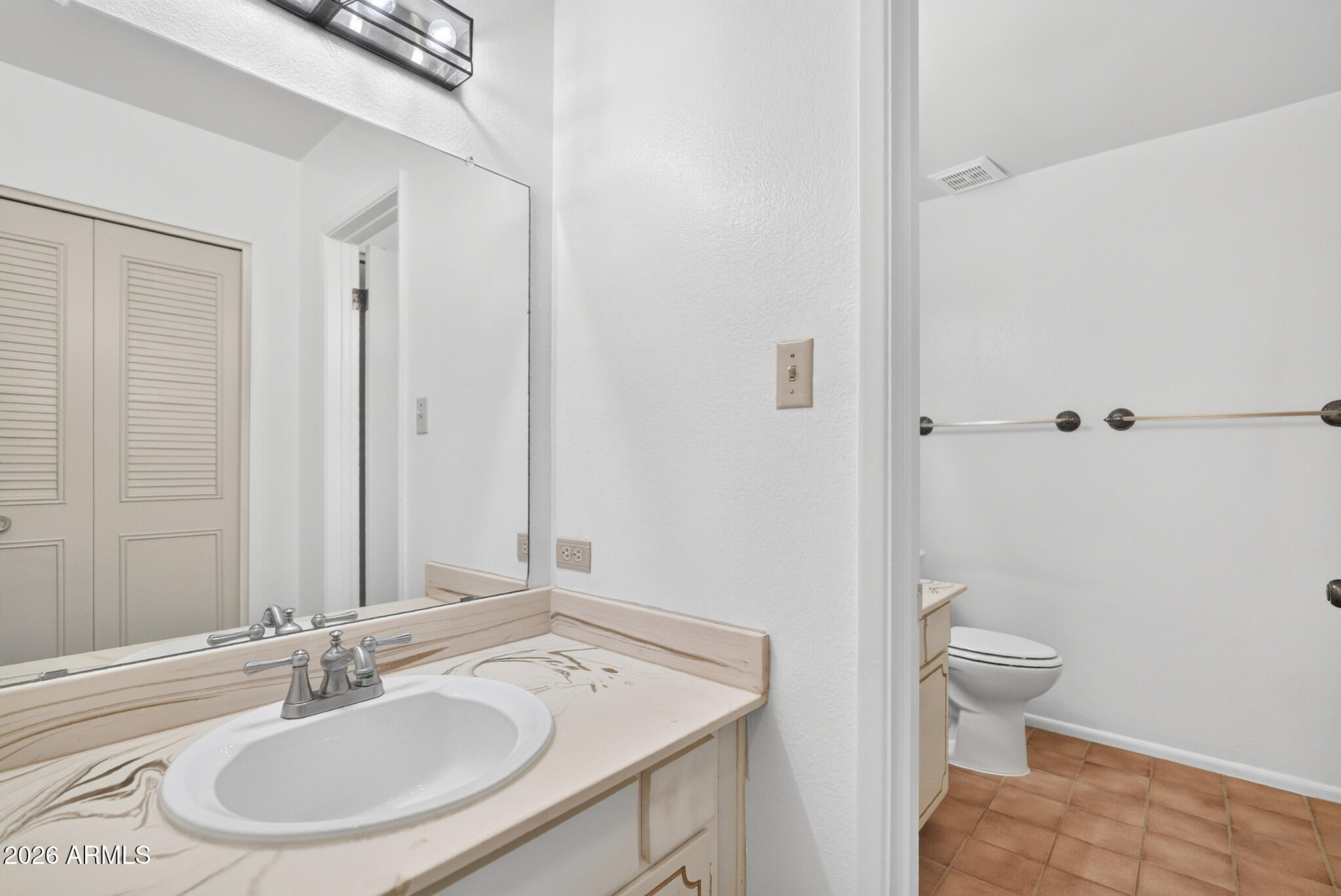 8333 E VALLEY VISTA Drive