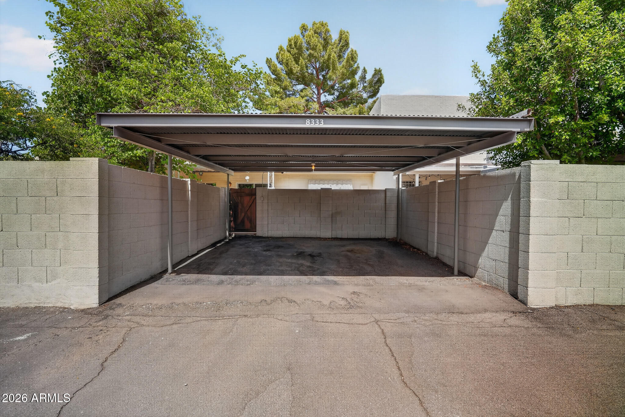 8333 E VALLEY VISTA Drive