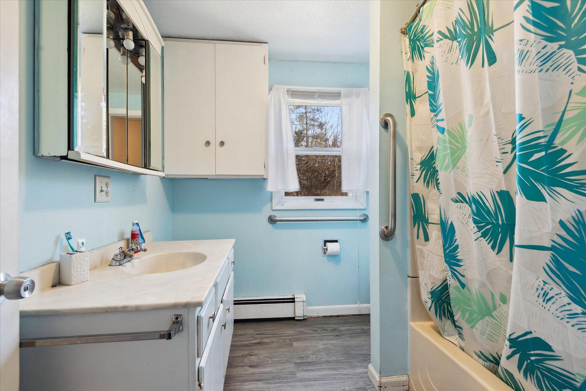 48 Bayview Avenue
