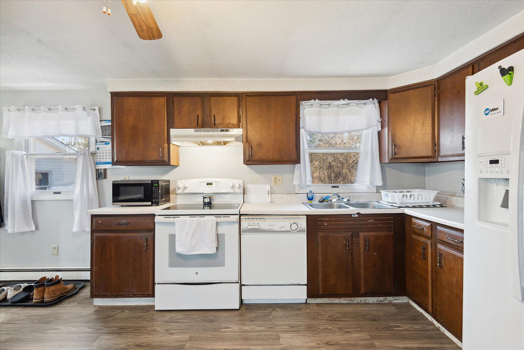 48 Bayview Avenue