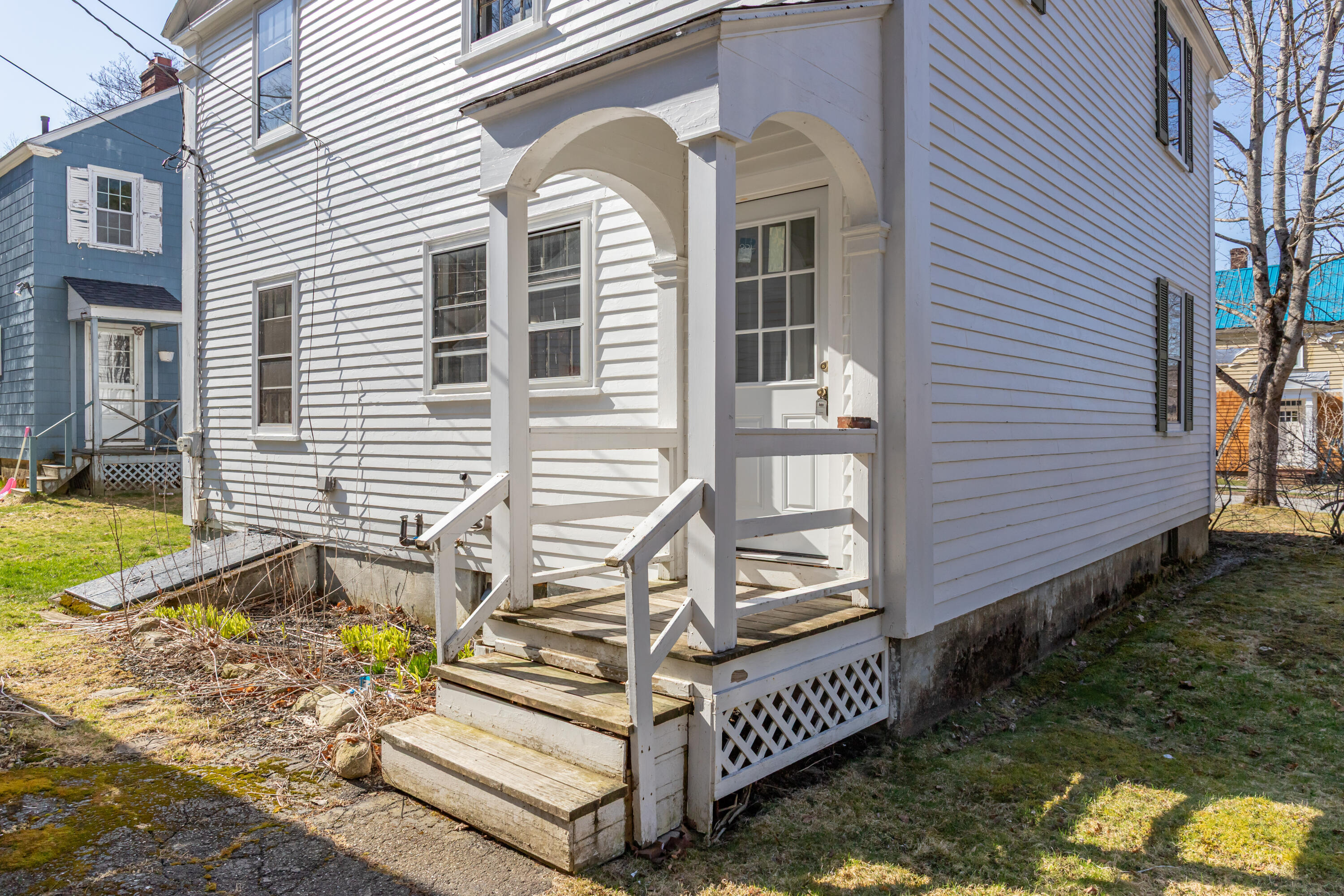 11 Thomas Street