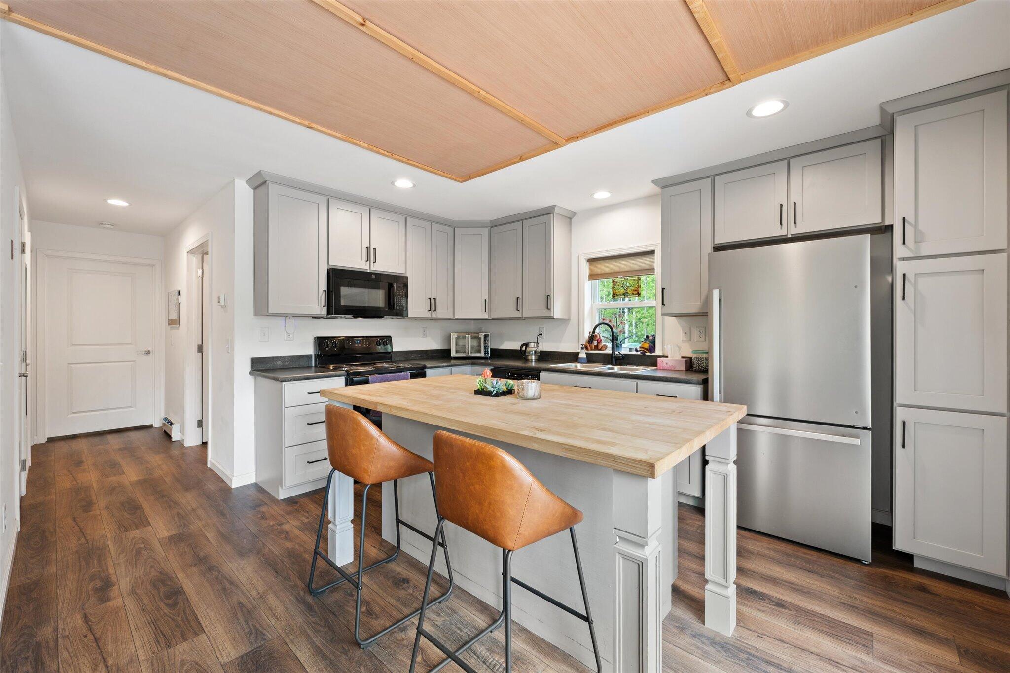 89 Wickett Farm Road