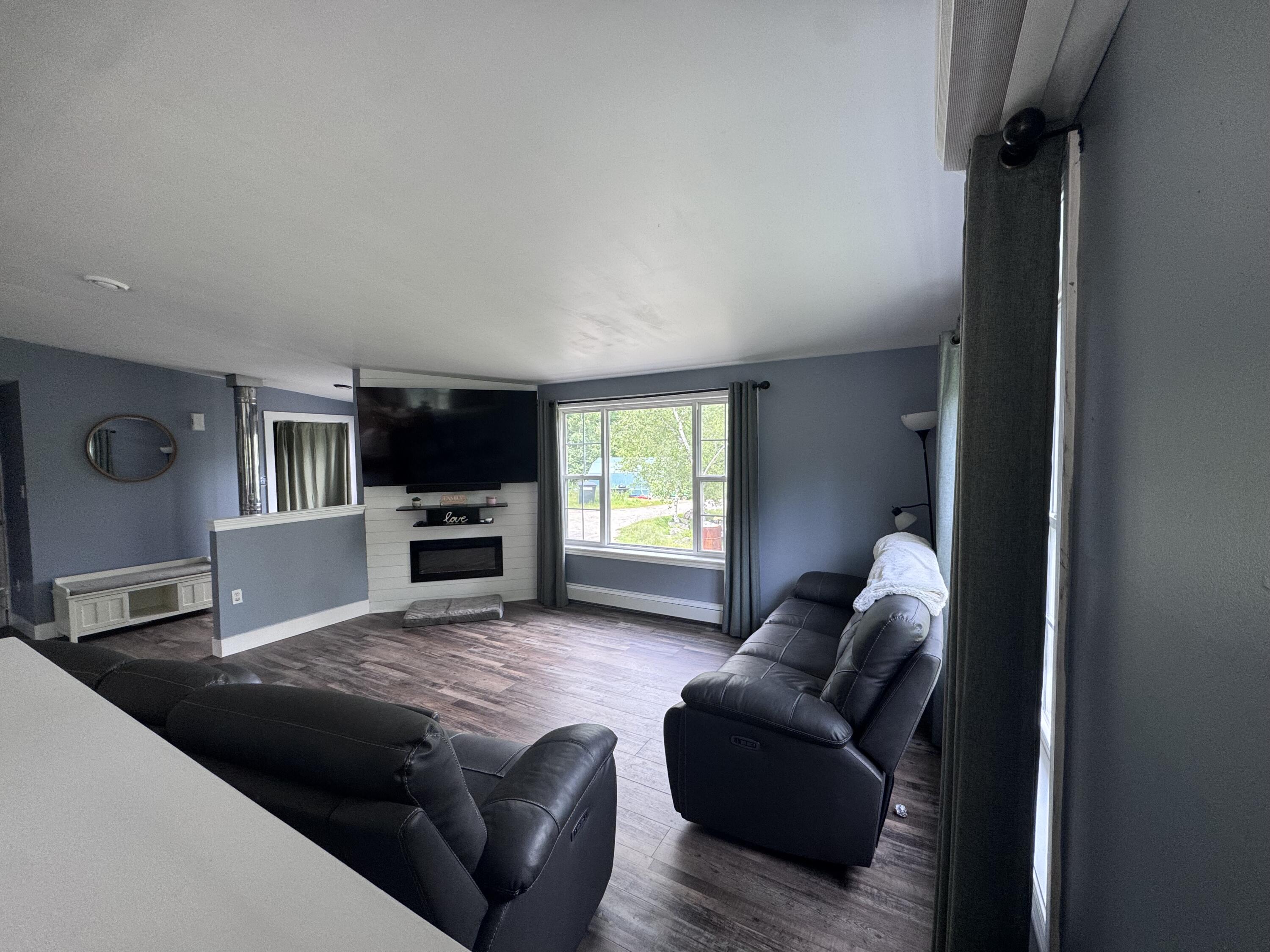 1058 Pleasant Street