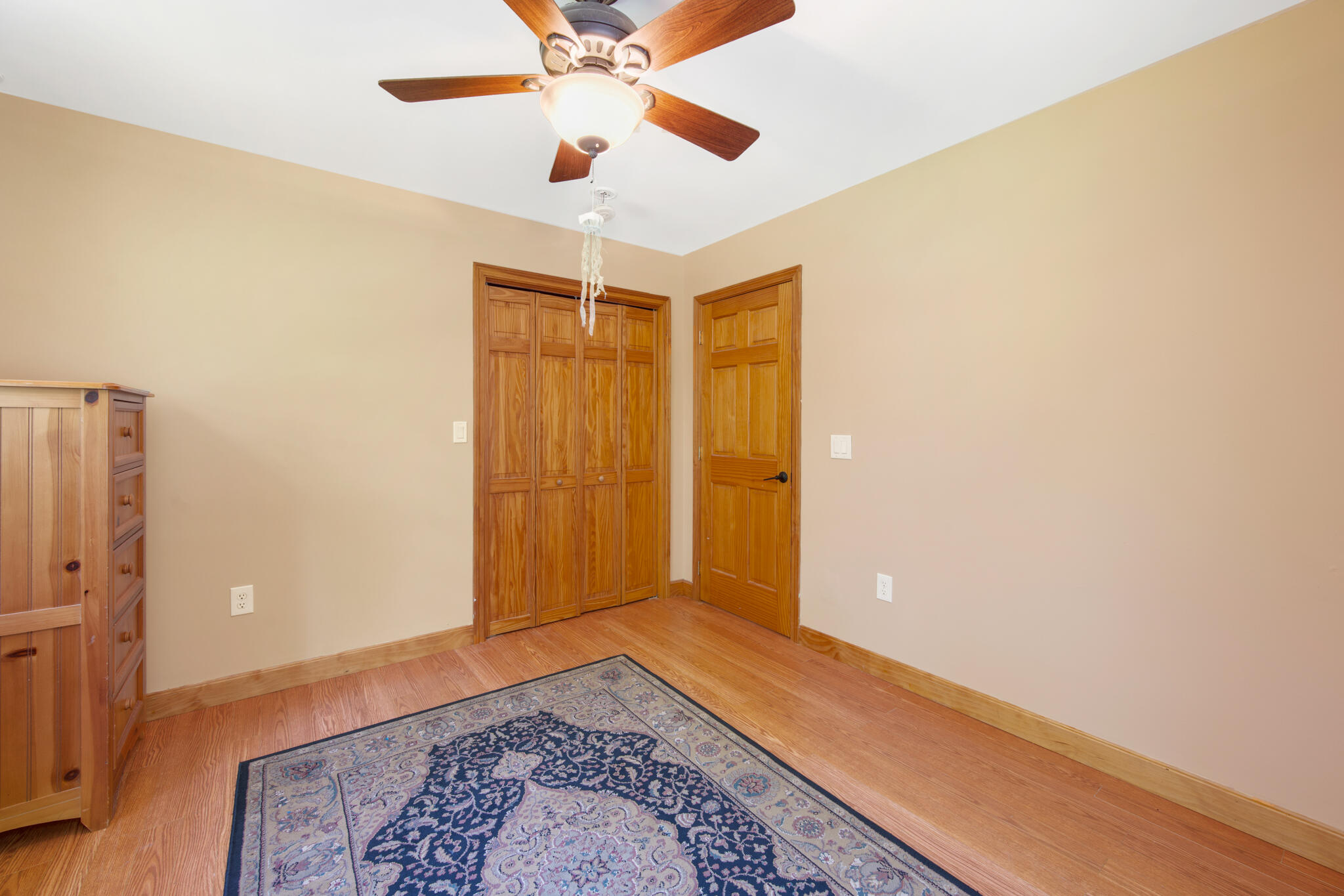 1 Dakin Lane