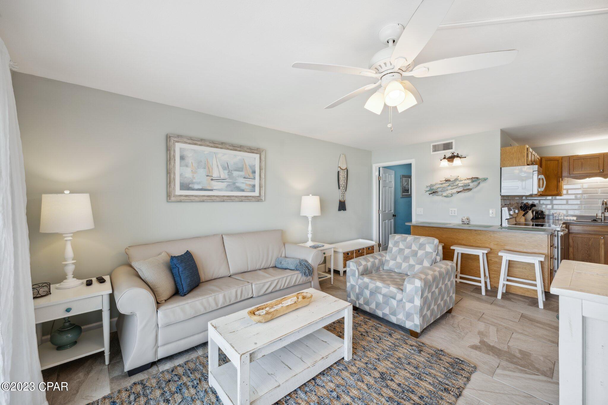 8743 Thomas Drive 423