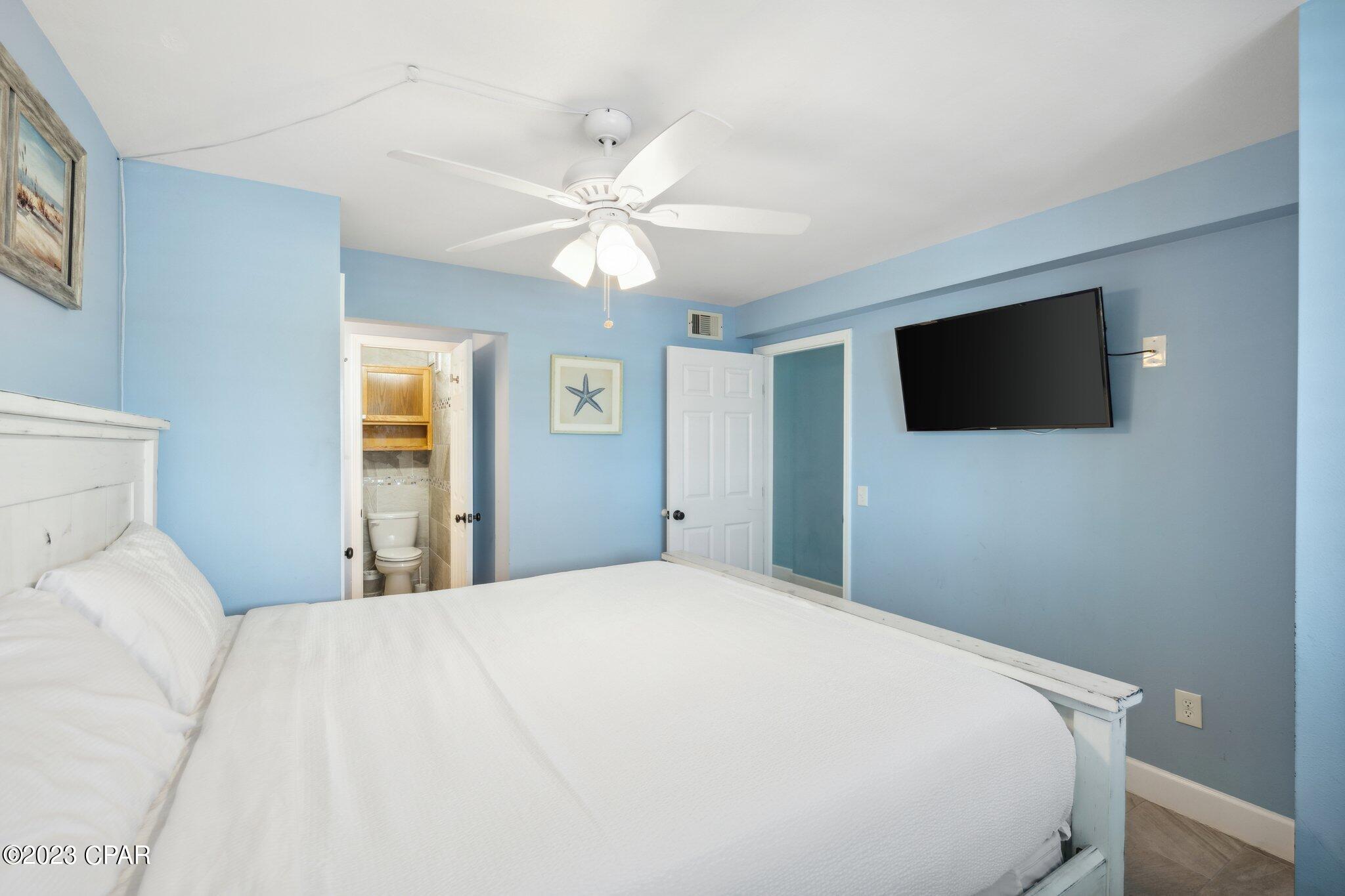 8743 Thomas Drive 423