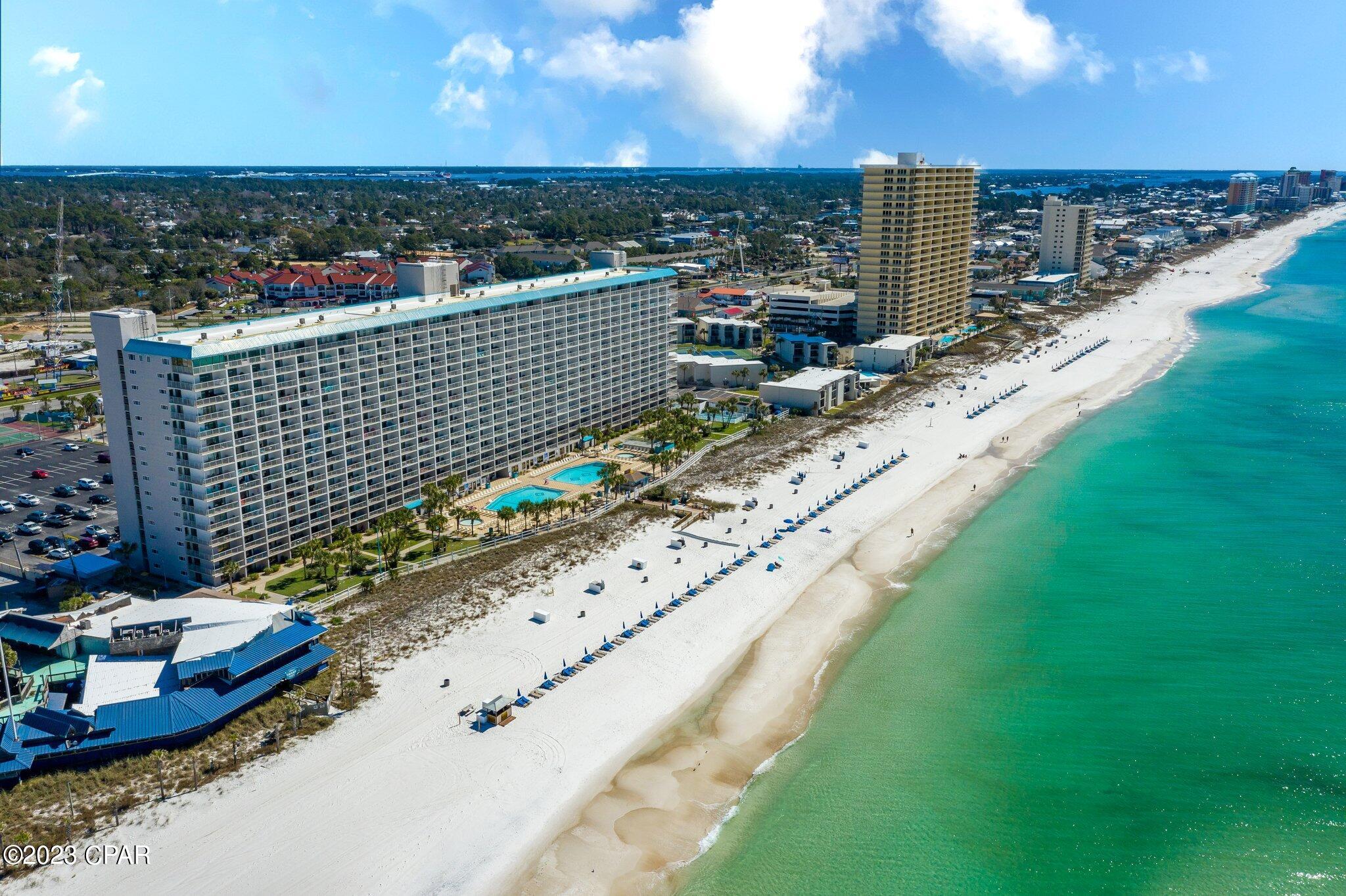 8743 Thomas Drive 423