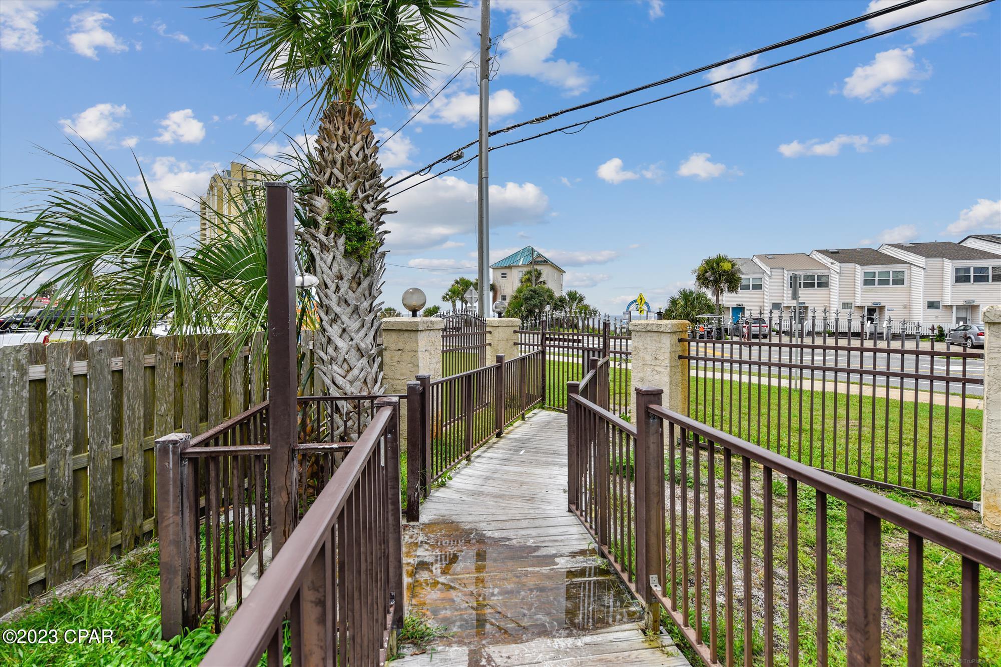 17620 Front Beach J4