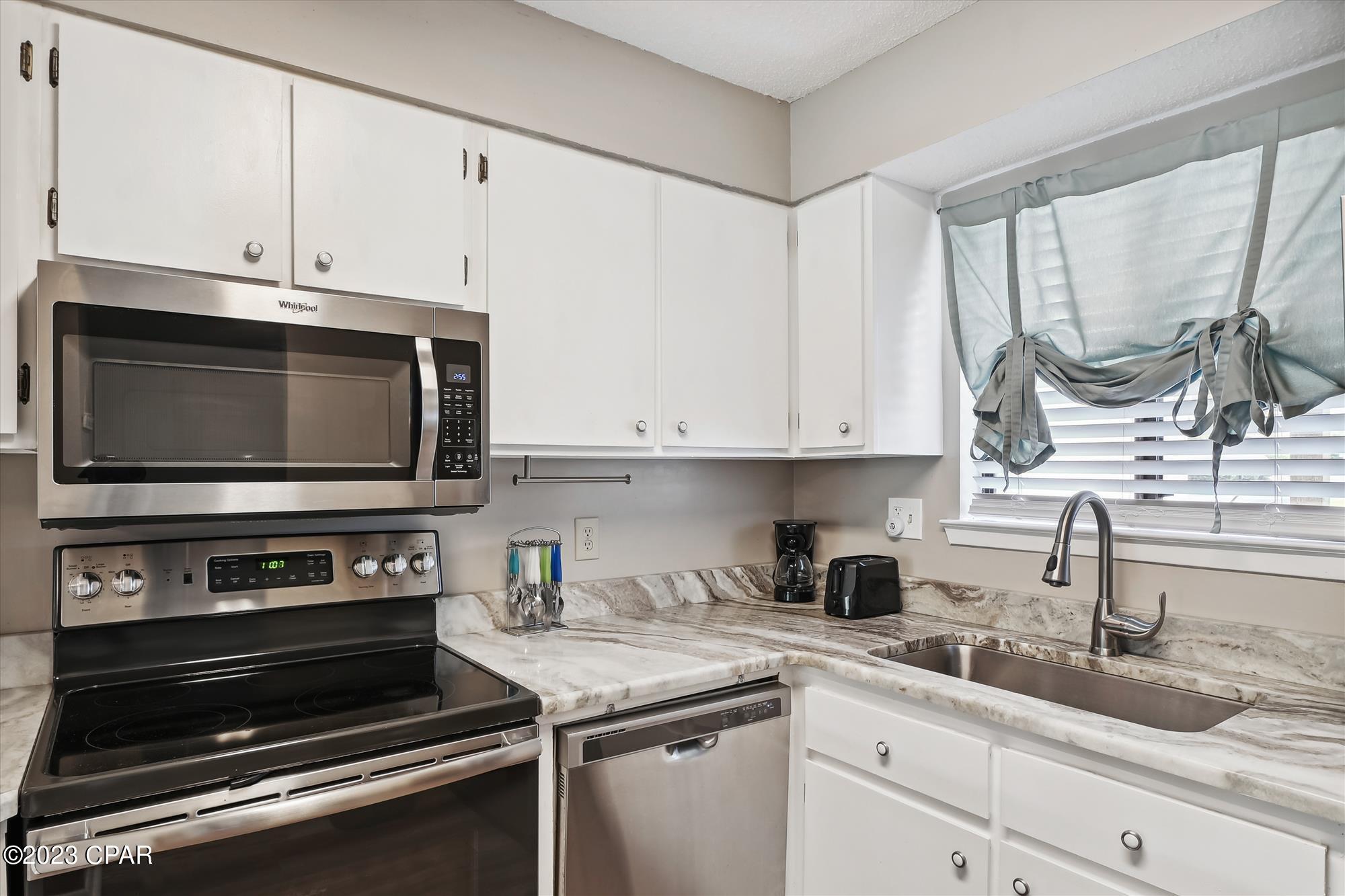 17620 Front Beach J4