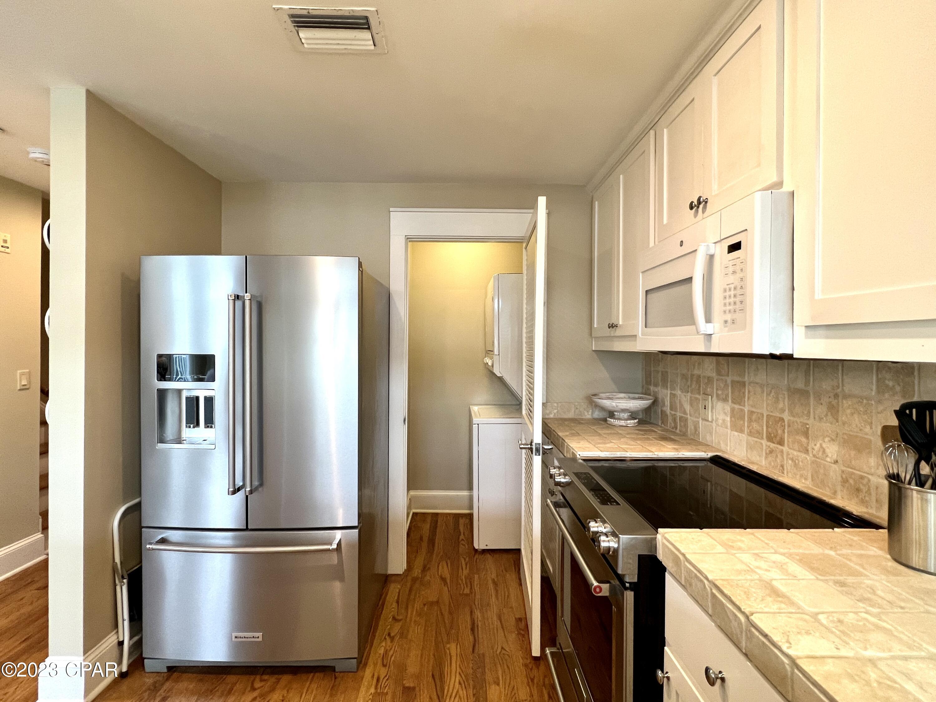 105 Carillon Market Street 301