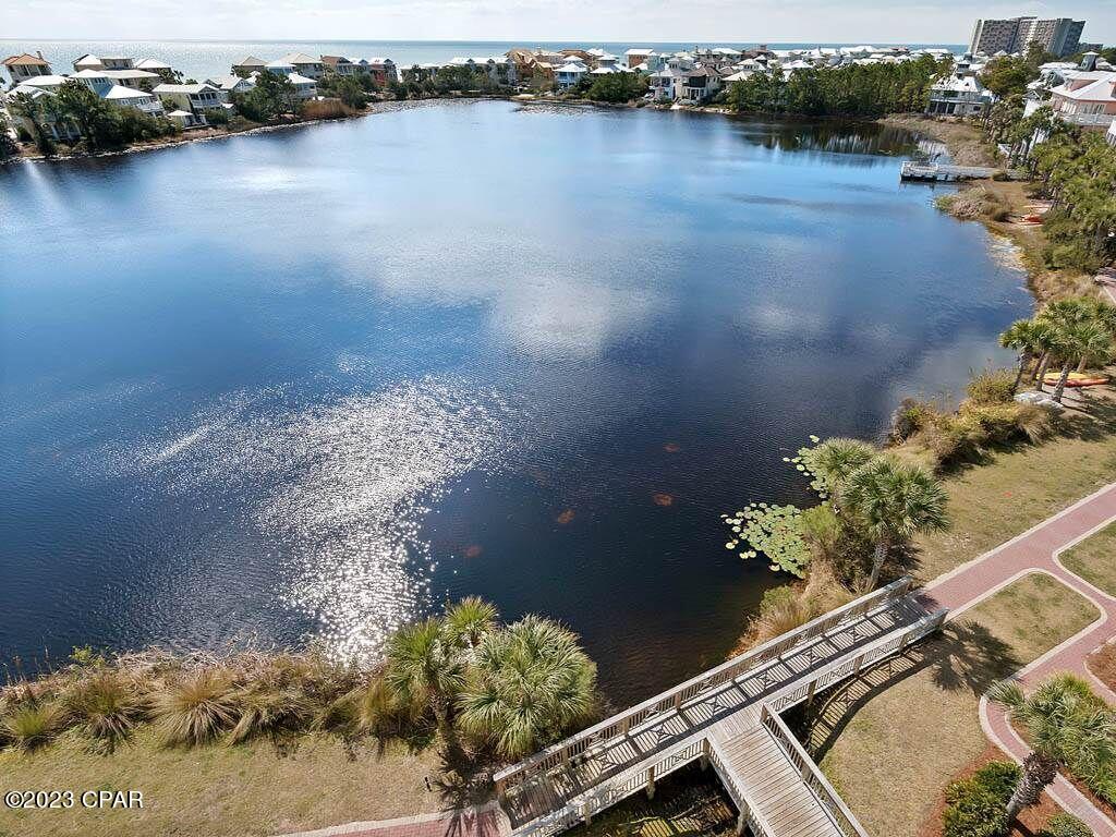 105 Carillon Market Street 301