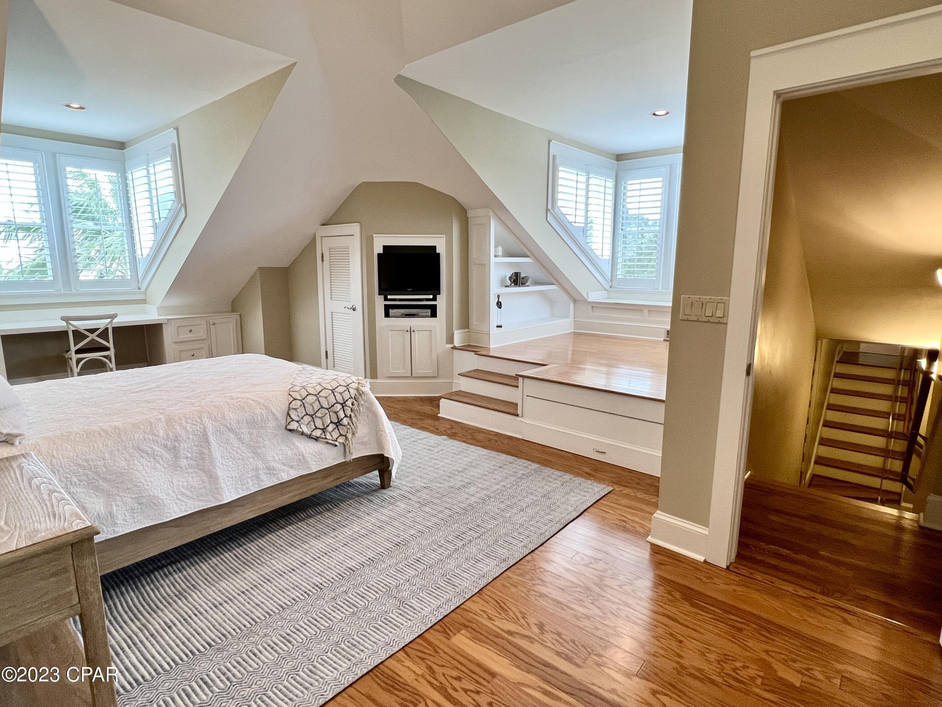 105 Carillon Market Street 301