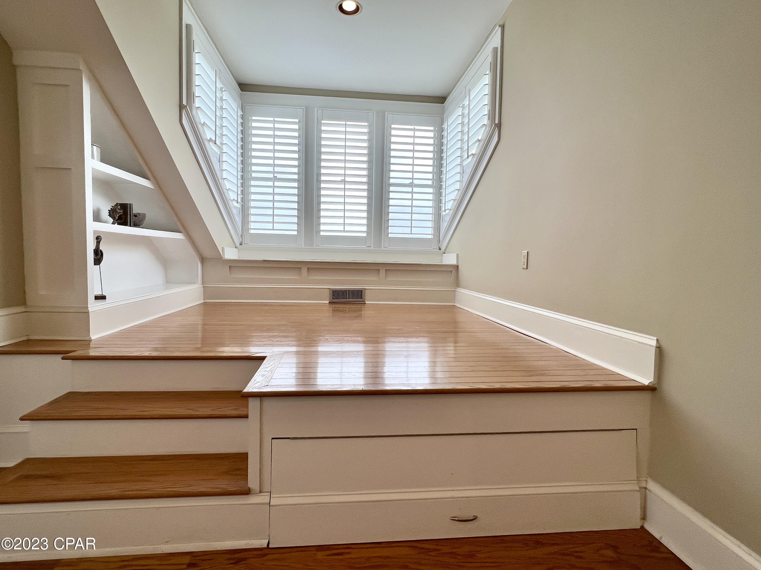 105 Carillon Market Street 301