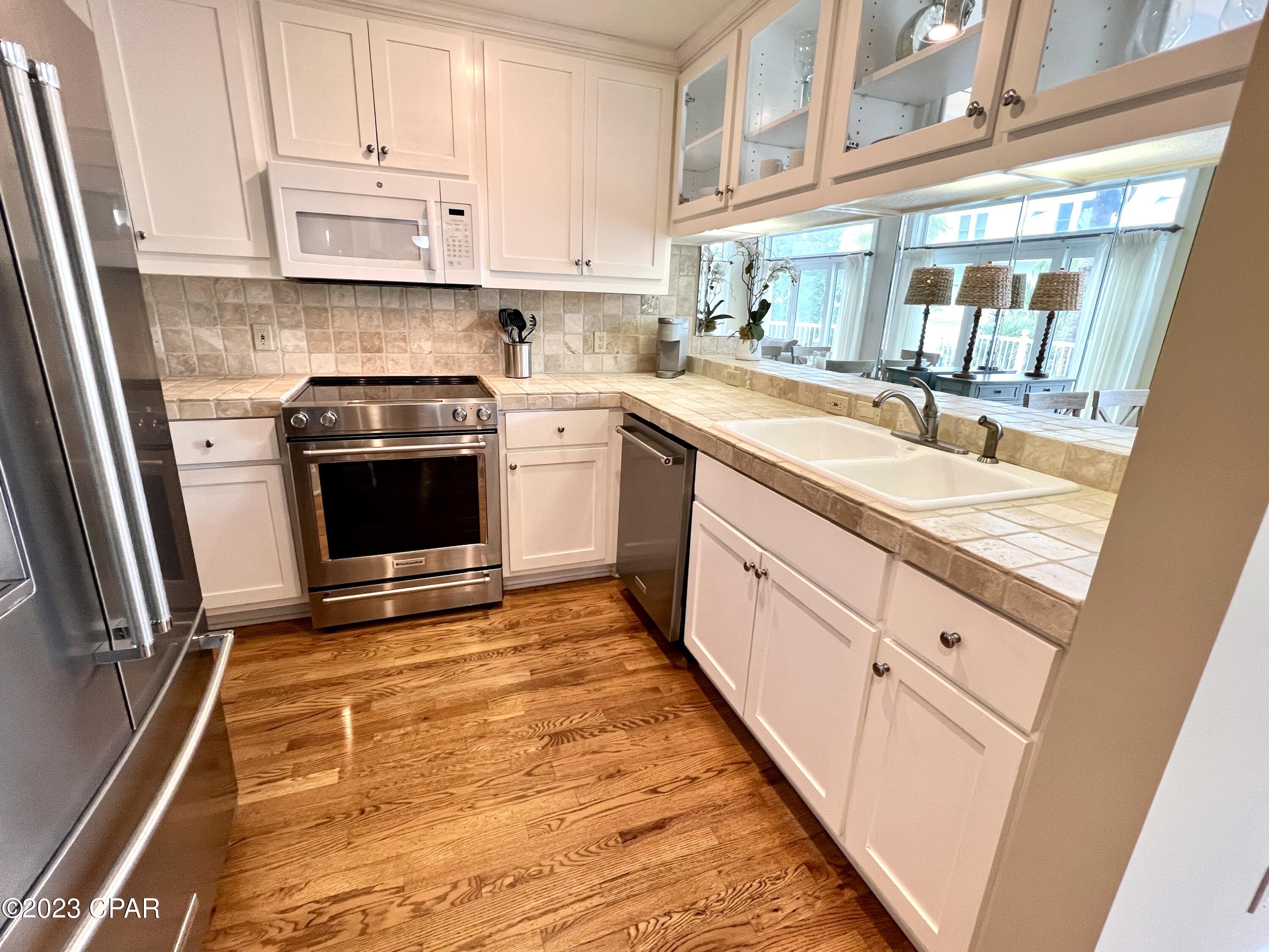 105 Carillon Market Street 301