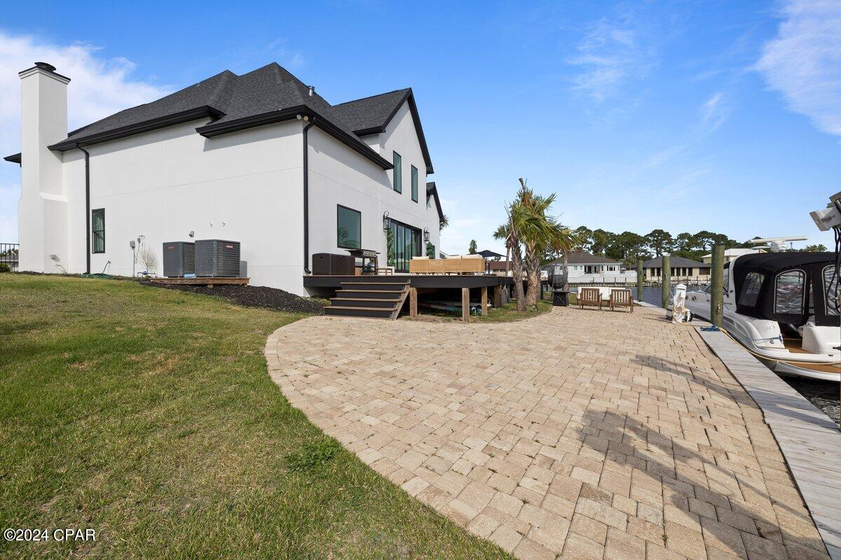 1520 Trout Lane