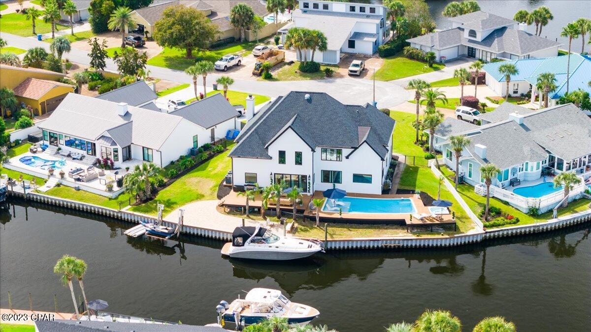 1520 Trout Lane