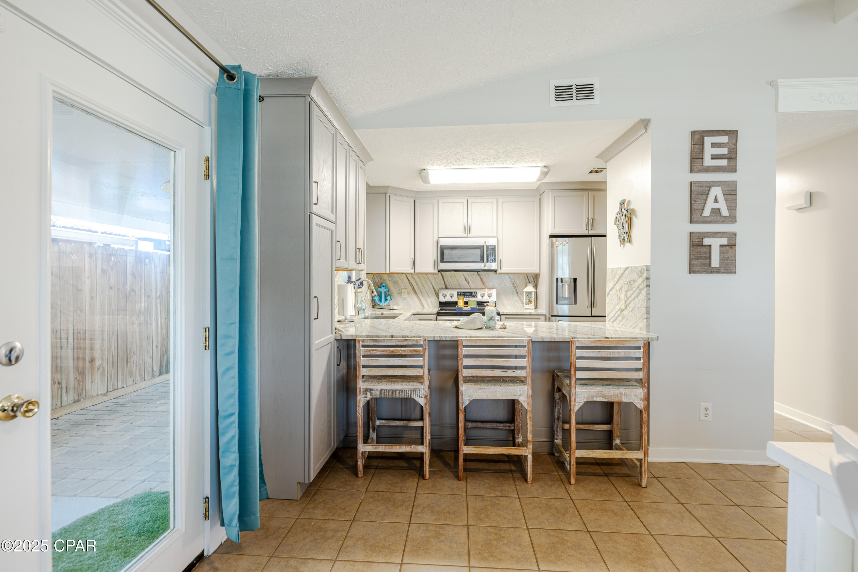 123 Oleander Circle