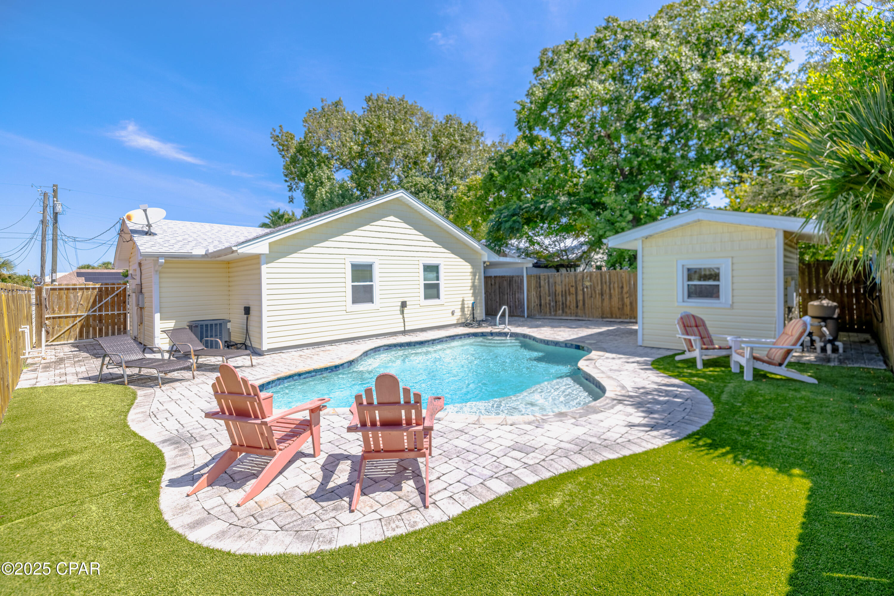 123 Oleander Circle