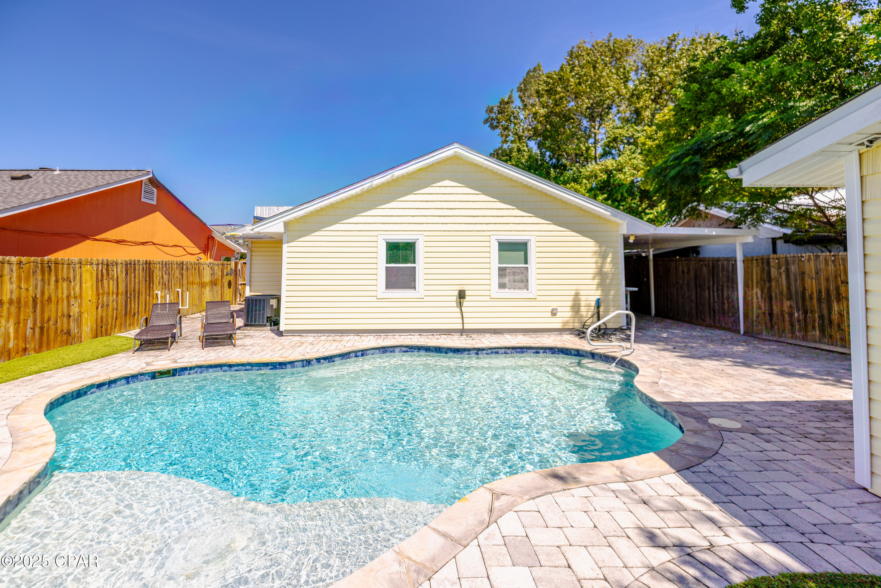 123 Oleander Circle