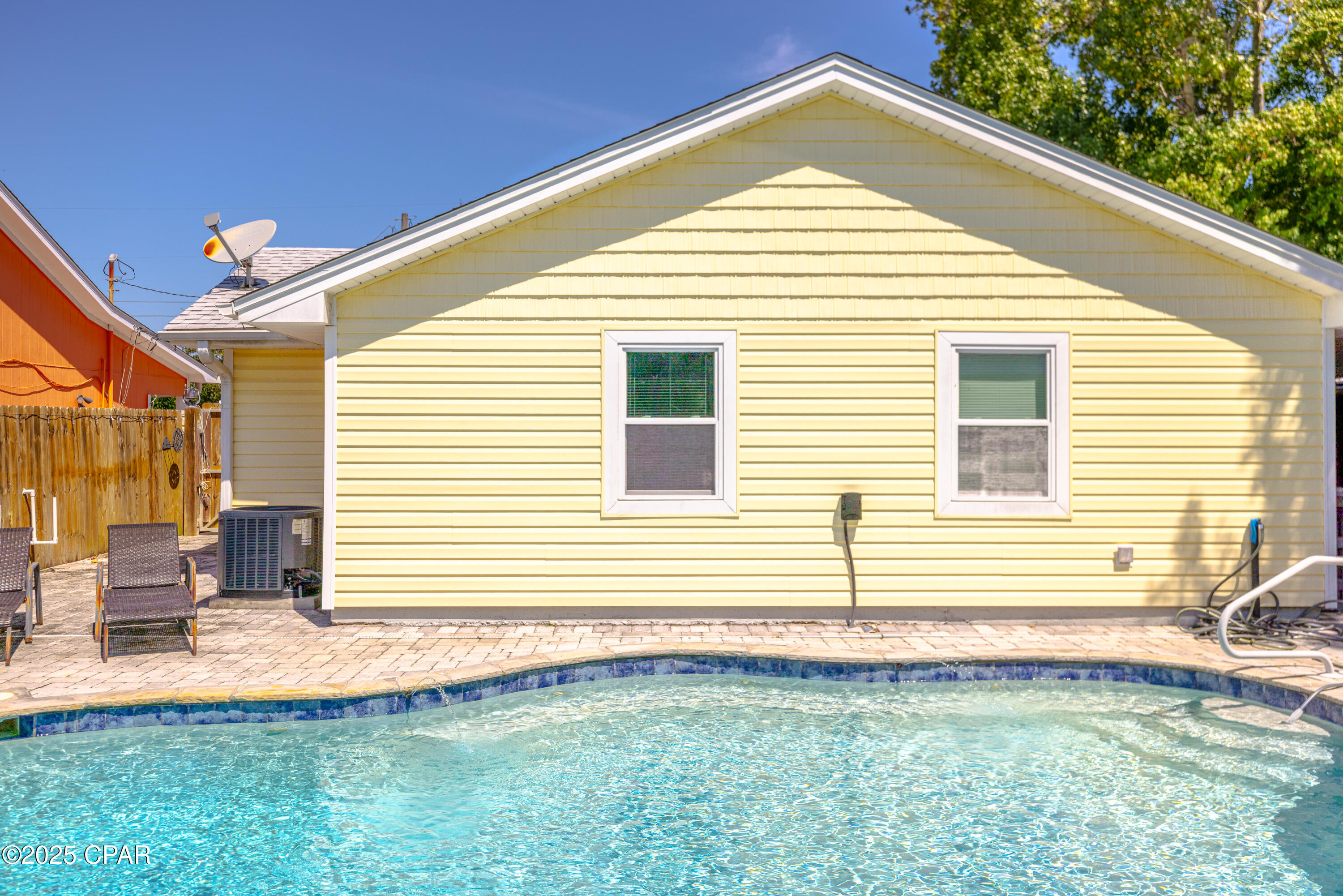 123 Oleander Circle