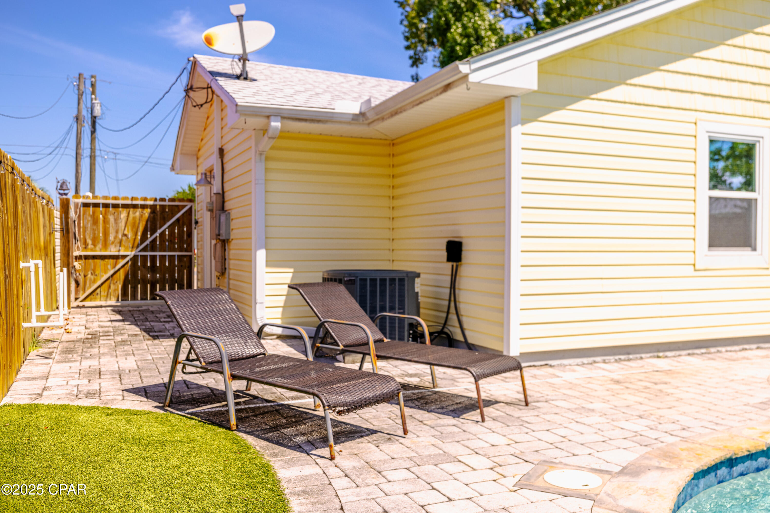 123 Oleander Circle