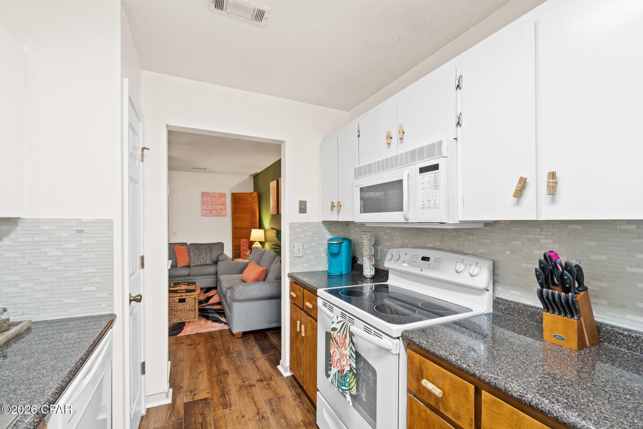 6304 Thomas Drive U5