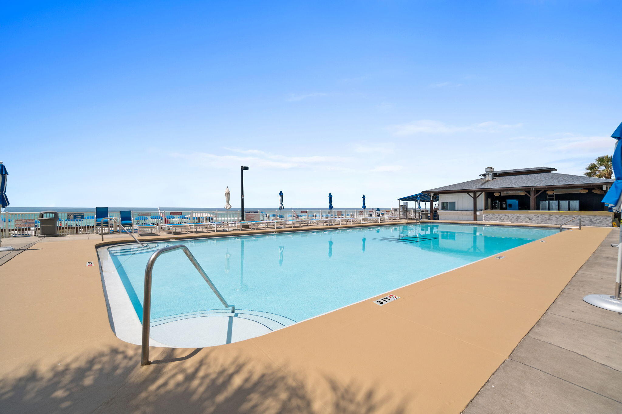 5801 Thomas Drive, UNIT 301
